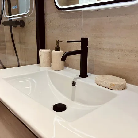 Le Penthouse Bourdonnais C 아파트