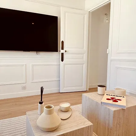 Le Penthouse Bourdonnais * Paris