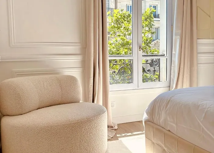 Apartment Le Penthouse Bourdonnais C Paris